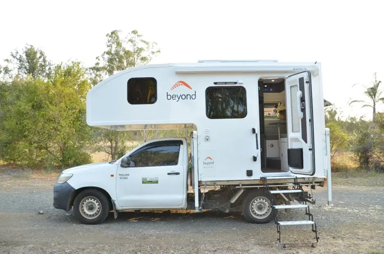 Advent 2300 Hardtop Ute Slide-On Camper