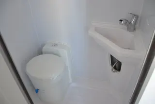 3.5m DIY Camper Box with Cabover and Underfloor Storage — view 18