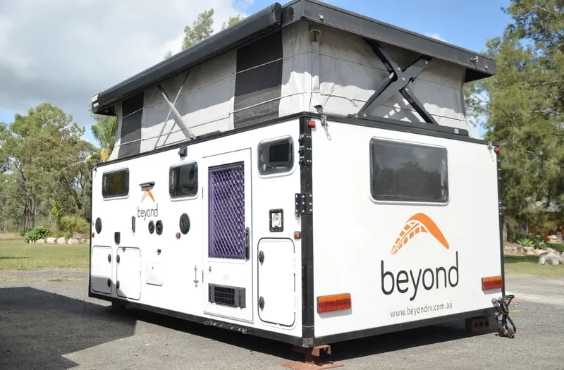 Custom 3.5m Electric Pop-Top Truck Camper
