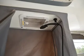 Custom 3.5m Electric Pop-Top Truck Camper — view 17