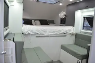 Advent 2150 Hardtop Ute Slide-On Camper — view 10