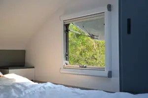 Advent 2300 Hardtop Ute Slide-On Camper — view 14