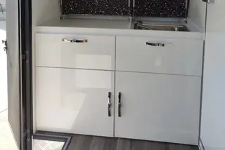 Sunpatch 12C Couples Off-Road Van — view 8